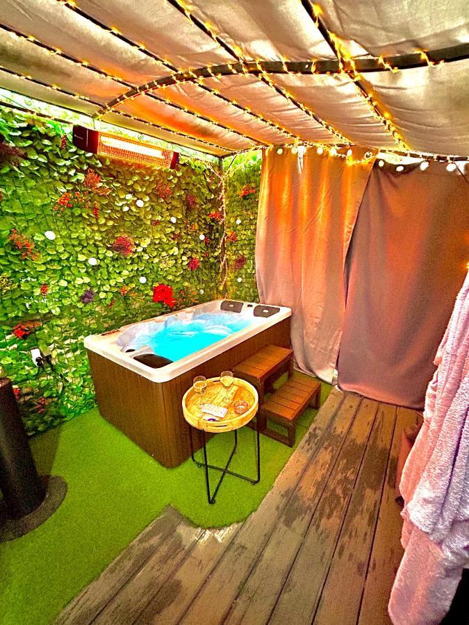 La Lover'S Jungle Pont-Sur-Yonne Eksteriør bilde